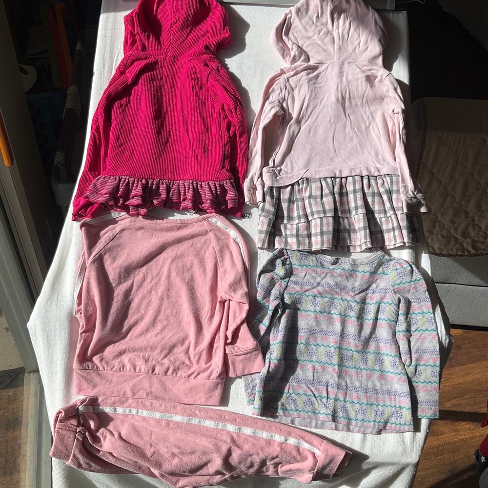 Circo Bundle of Clothes Baby Girl 18M Pink Gray T-shirts Full-zip Jacket Pj Set - Picture 9 of 12